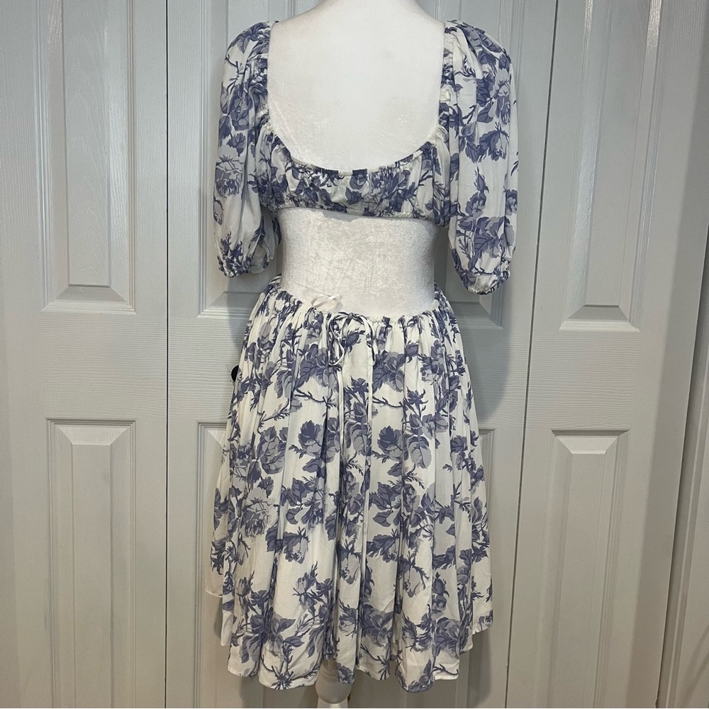 Bardot, Blue & White Floral Cutout Mini Dress Cotton, Size M EUC - Picture 13 of 16